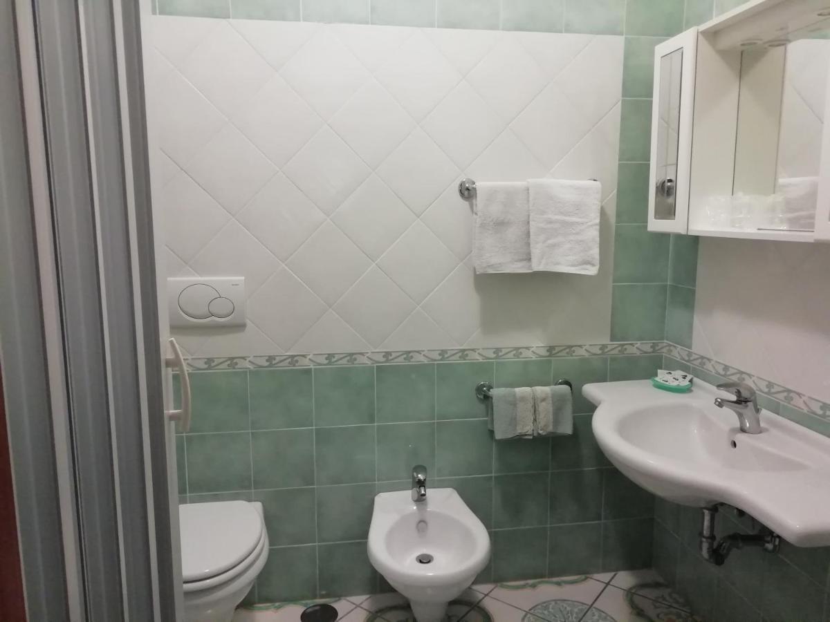 Camera Doppia con Letti Singoli con Bagno Privato Esterno