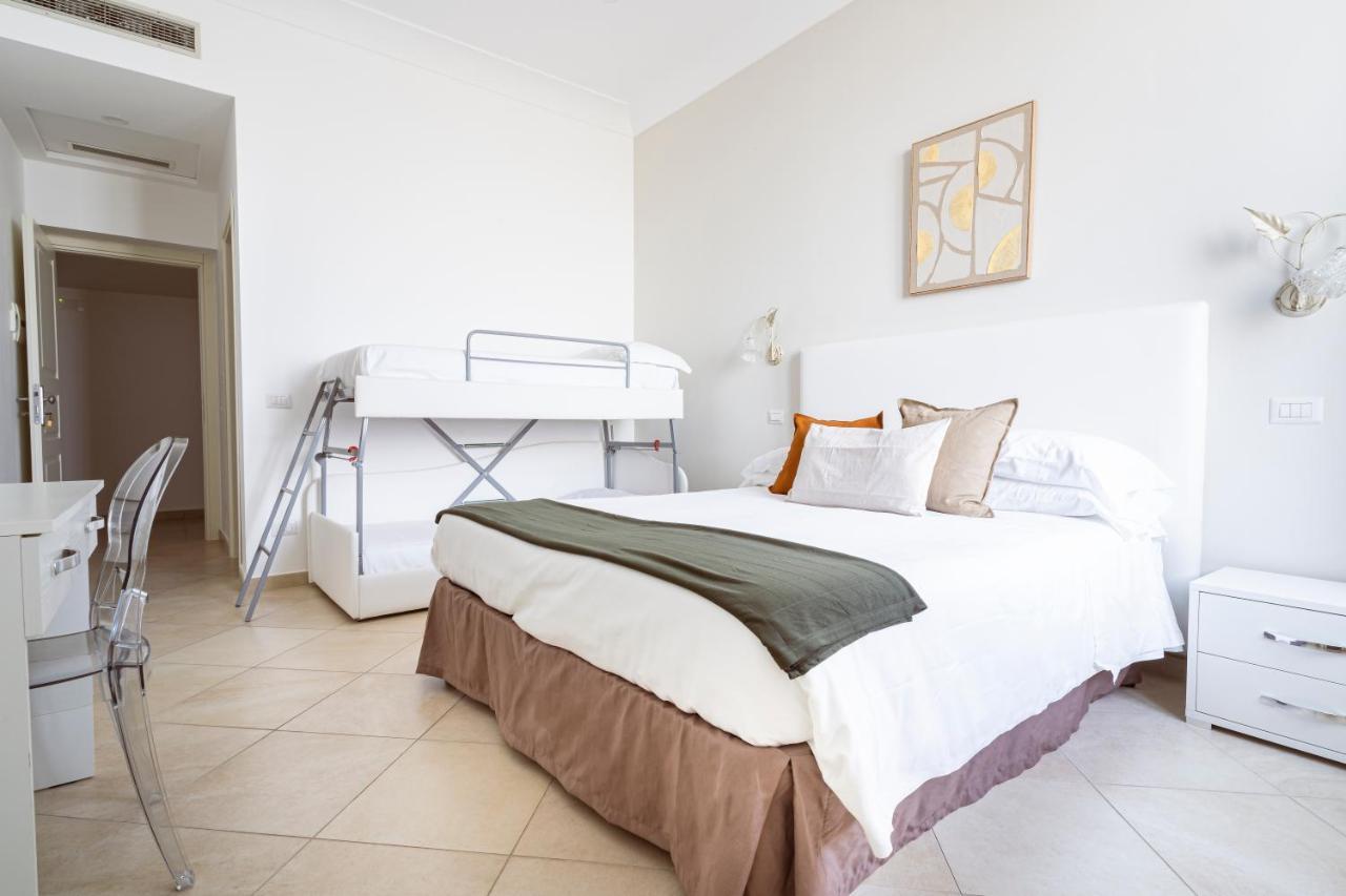 Classic Quadruple Room,1191481885:JPEG