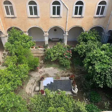 Relais Il Chiostro Historic Courtyard & Panoramic Terrace Near Sorrento-3