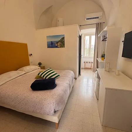 Relais Il Chiostro Historic Courtyard & Panoramic Terrace Near Sorrento-2